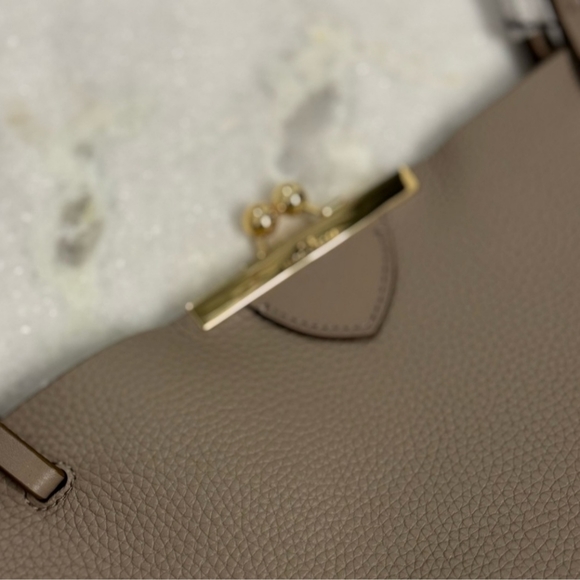 NWT Marc Jacob's Tote Bag in cement - Picture 2 of 15